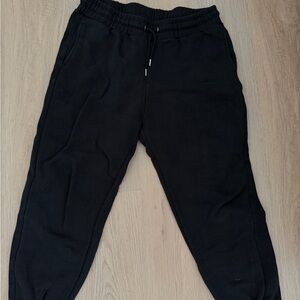 Quince 100% Organic Cotton Heavyweight Fleece Boyfriend Sweatpants in Black